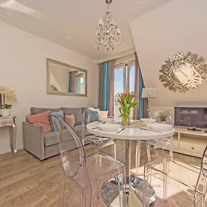  Apartment Kameralny 65 Na Starowce